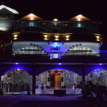 Hotel Agape Mannar Kültér fotó