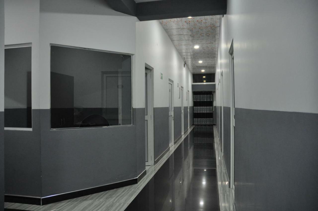 Hotel Agape Mannar Kültér fotó